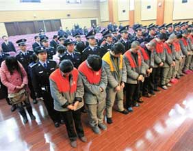 夫妻檔團(tuán)伙壟斷亞運(yùn)村賣淫市場(chǎng)